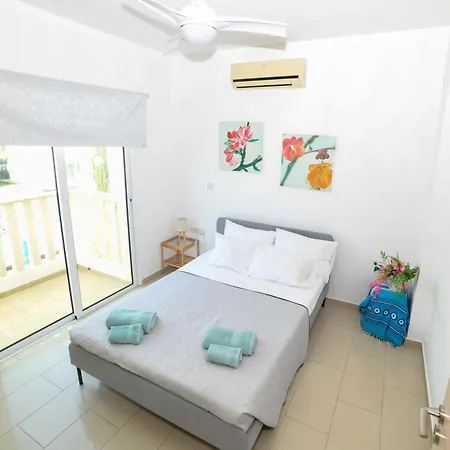 Сasa de vacaciones Chromata Means Colorful For A Much-needed Sunny Escape, Check Your Stay! Protaras