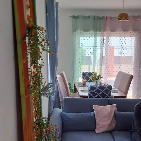 Дом отдыха Chromata Means Colorful For A Much-needed Sunny Escape, Check Your Stay! Протарас