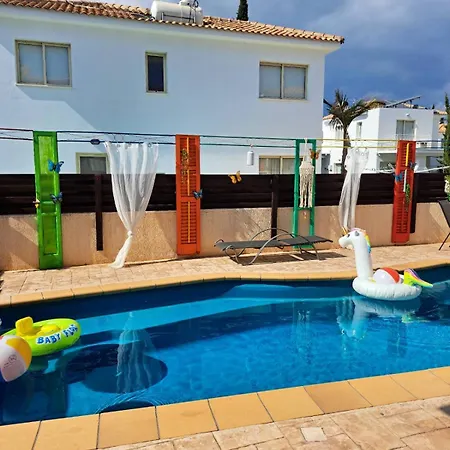 Ferienhaus Chromata Means Colorful For A Much-needed Sunny Escape, Check Your Stay!