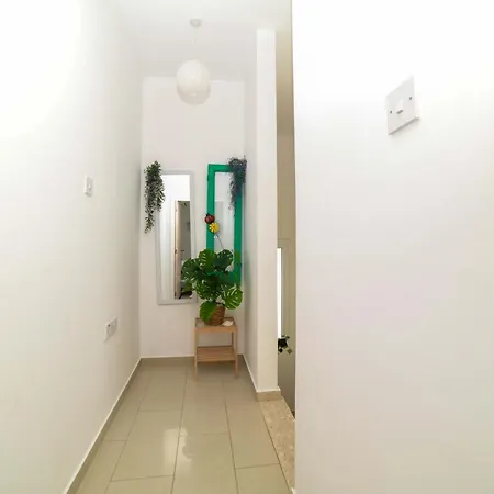 Chromata Means Colorful For A Much-needed Sunny Escape, Check Your Stay! Holiday home