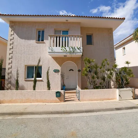 Chromata Means Colorful For A Much-needed Sunny Escape, Check Your Stay! Holiday home *