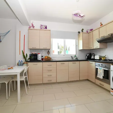 Chromata Means Colorful For A Much-needed Sunny Escape, Check Your Stay! Holiday home Protaras